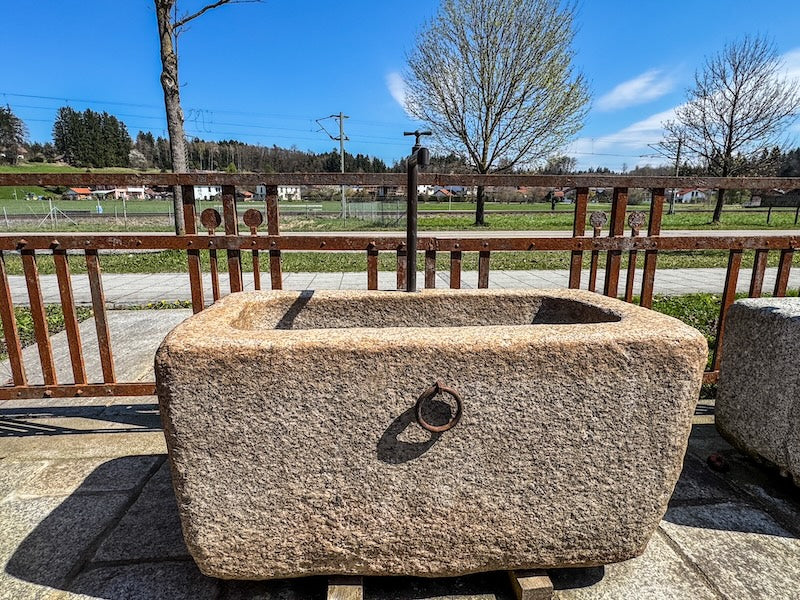 alter Brunnen klein