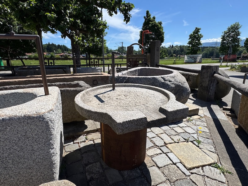 Gartenbrunnen Wasserfall