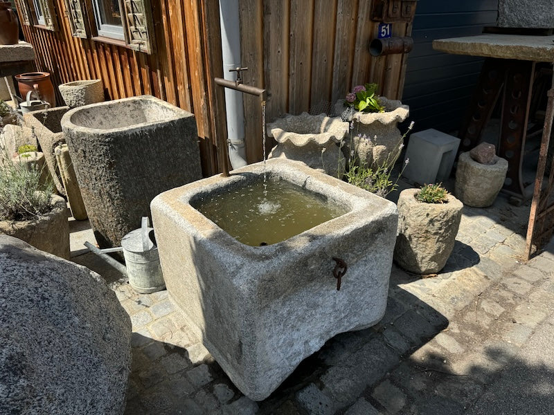 Granitbrunnen quadrat