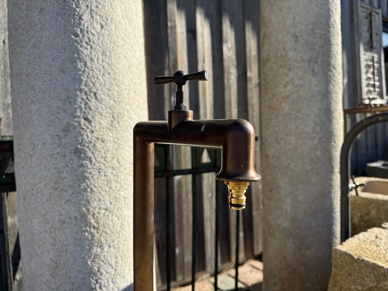 Wasserstelle Garten aus Granit