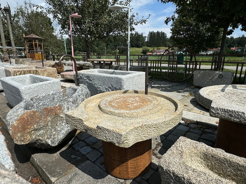 Gartenbrunnen Wasserfall