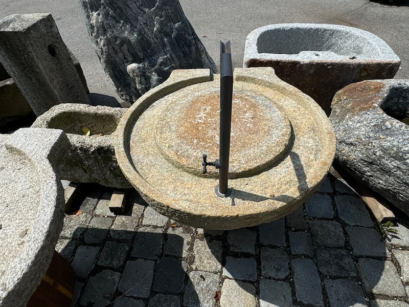 Gartenbrunnen Wasserfall