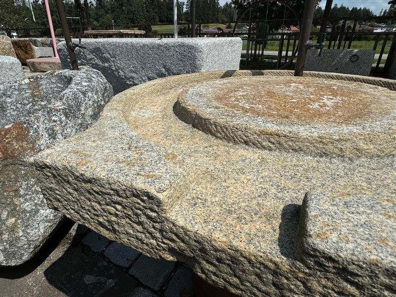 Gartenbrunnen Wasserfall