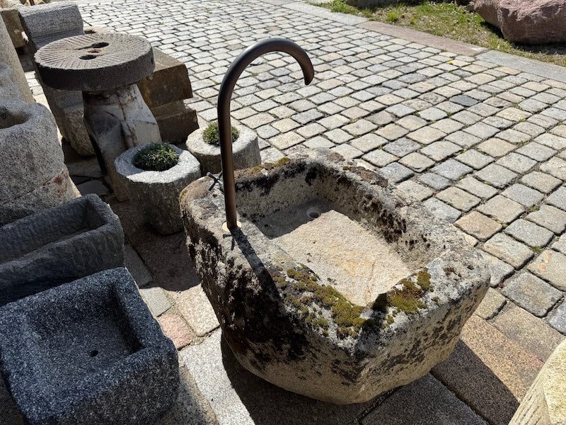 Alter Wassergrand