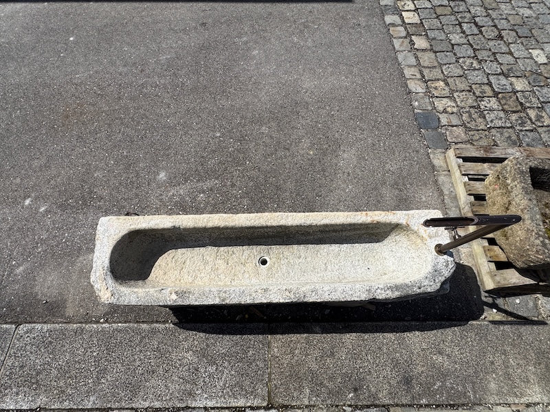 Steintrog Brunnen