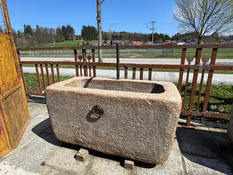 Alter Brunnen klein