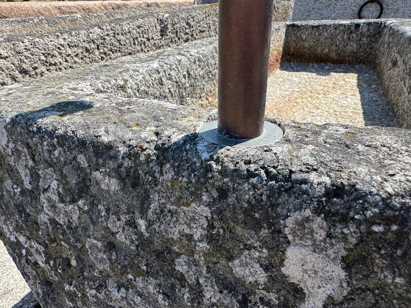 Steinbrunnen Unikat mit Handrad