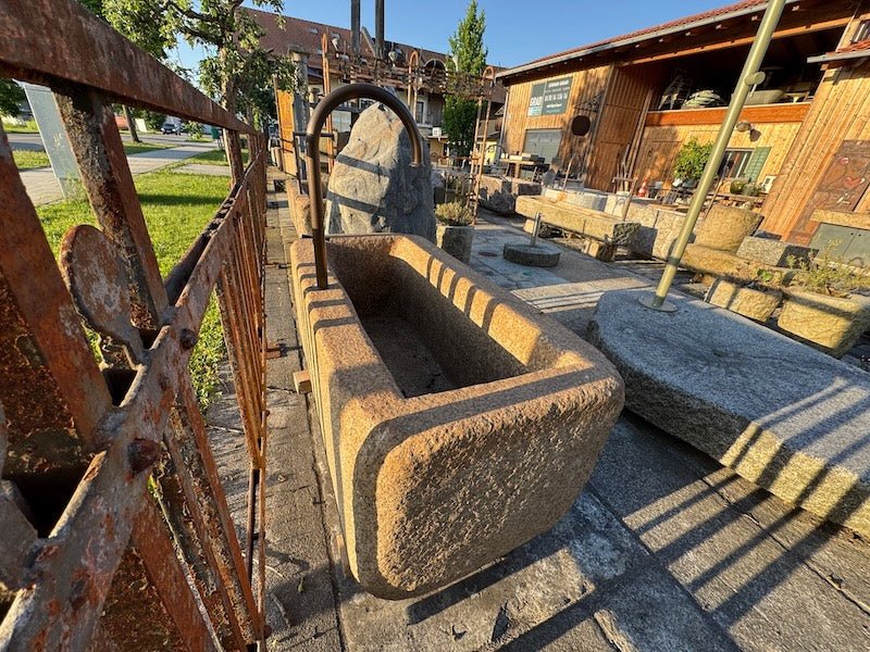 Steinbrunnen Antik