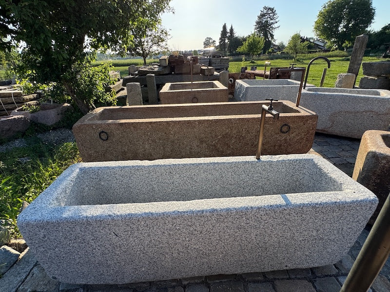 Steinbrunnen Granit