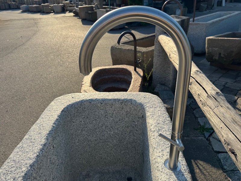 Steinbrunnen outdoor