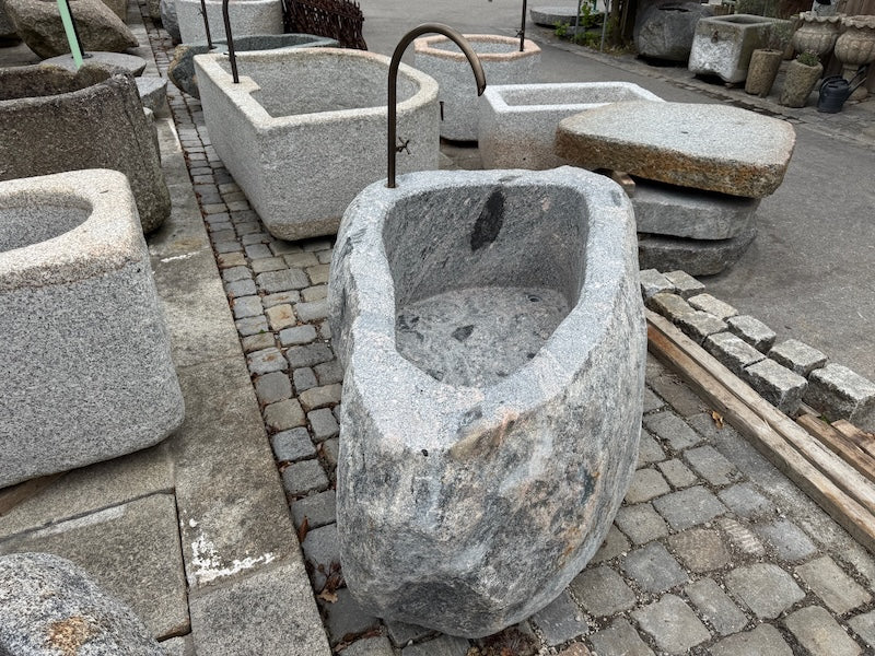 Findlingsbrunnen Österreich