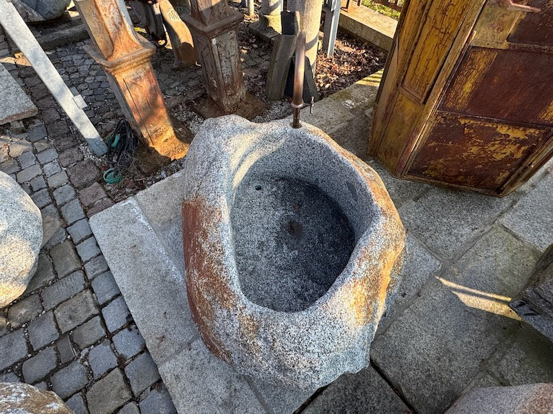 Findlingsbrunnen München