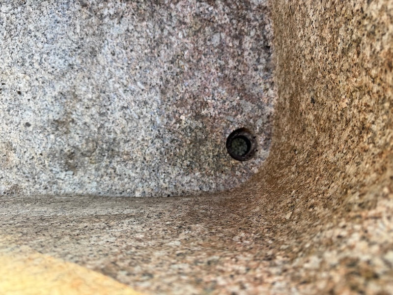 Wasserbrunnen Detail Einlauf