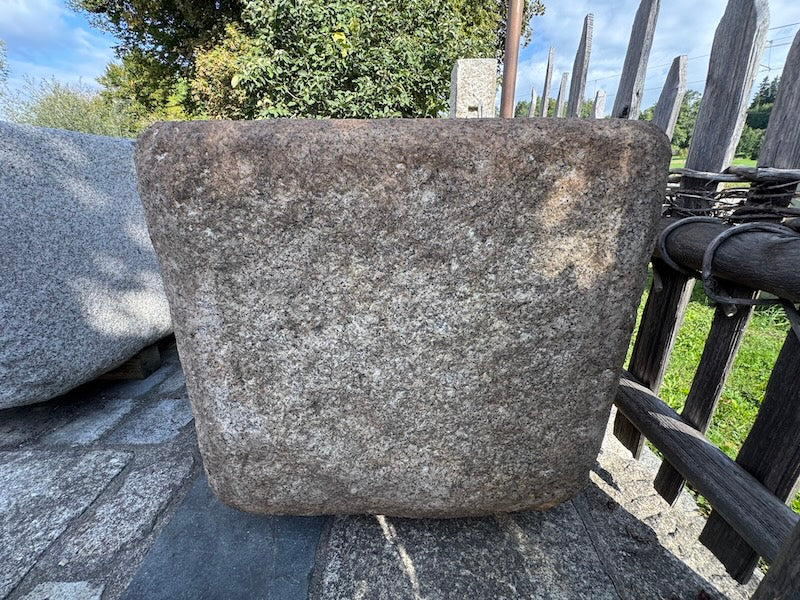 Steinbrunnen Bayern Oberfläche