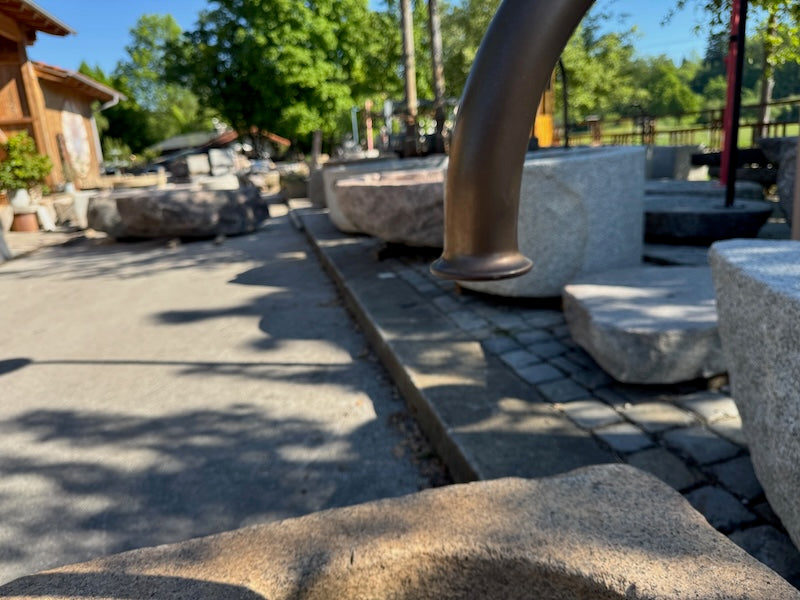 Granitbrunnen quadratisch