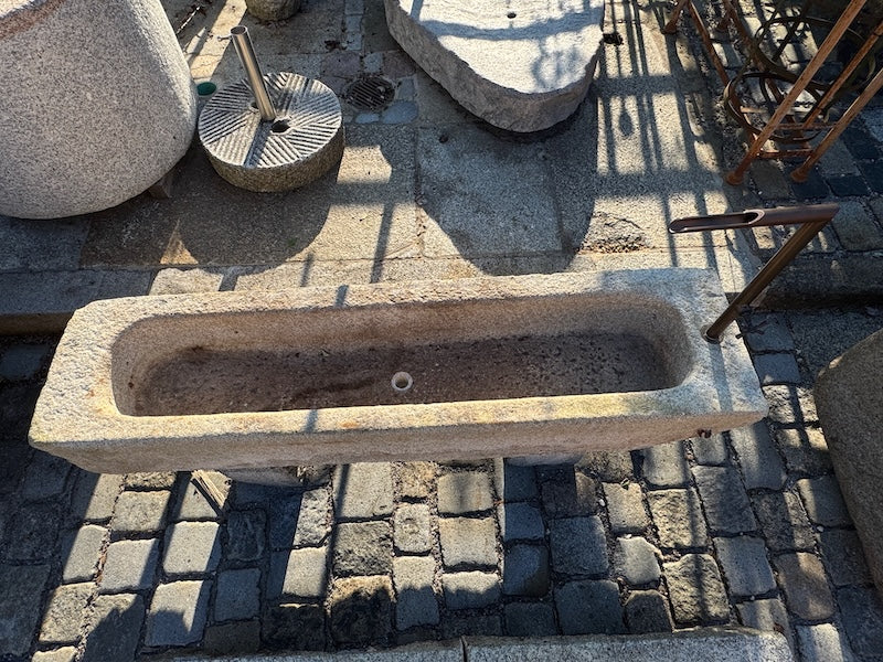 Stein Futtertrog alt