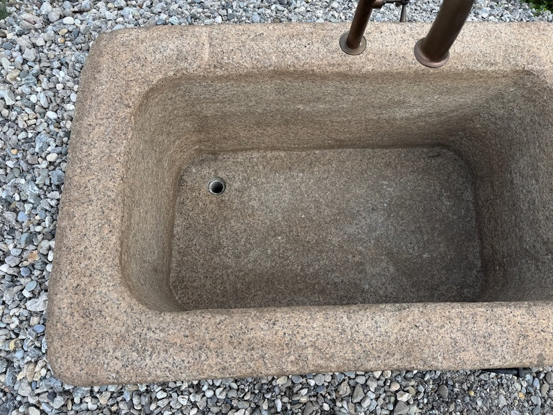 Wasserbrunnen Detail Einlauf