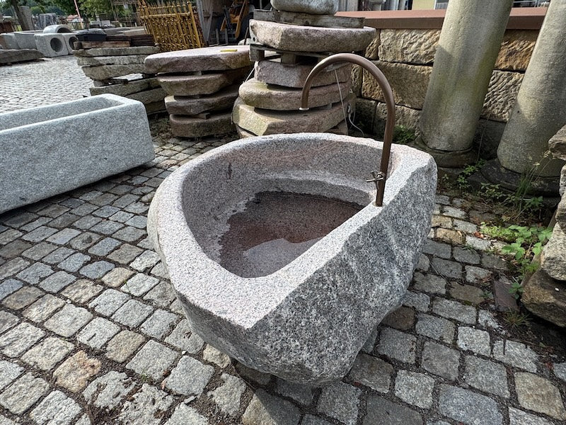 Außenbrunnen Rückansicht