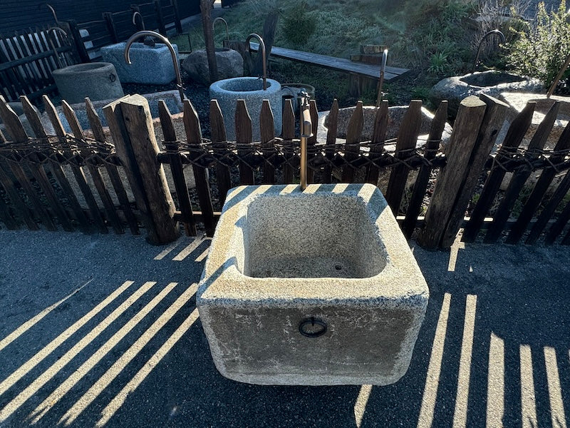 Granitbrunnen Garten quadratisch kaufen