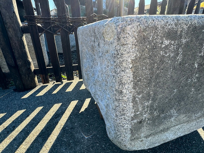 Granitbrunnen Garten quadratisch