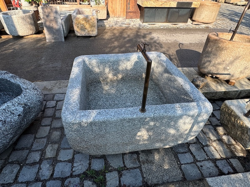 Steinbrunnen für Aussen