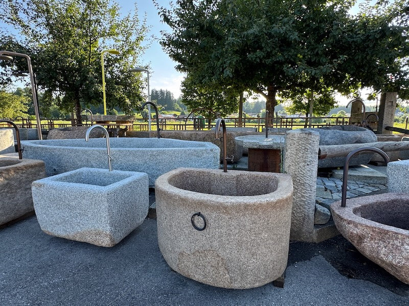 Wandbrunnen mit Wassereinlauf