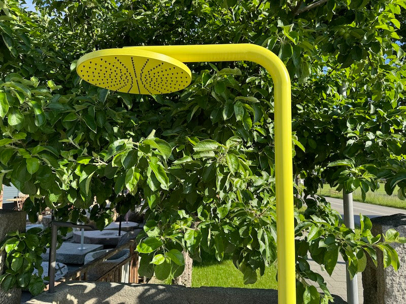 Gartendusche mit Warmwasser