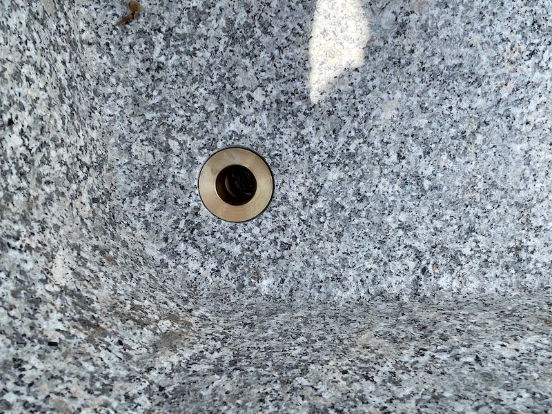 Granitbrunnen Garten quadratisch