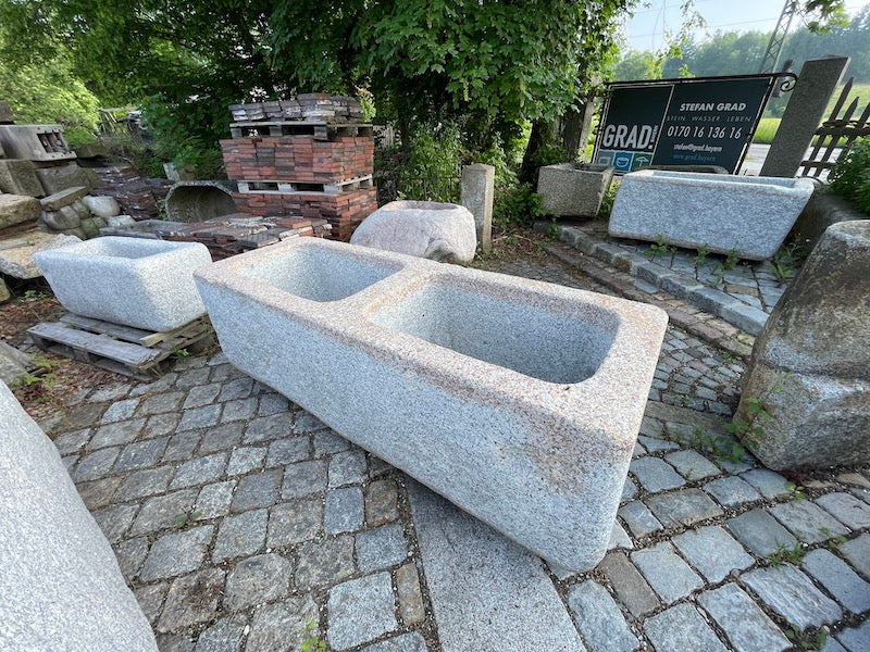 Dorfbrunnen groß Granit