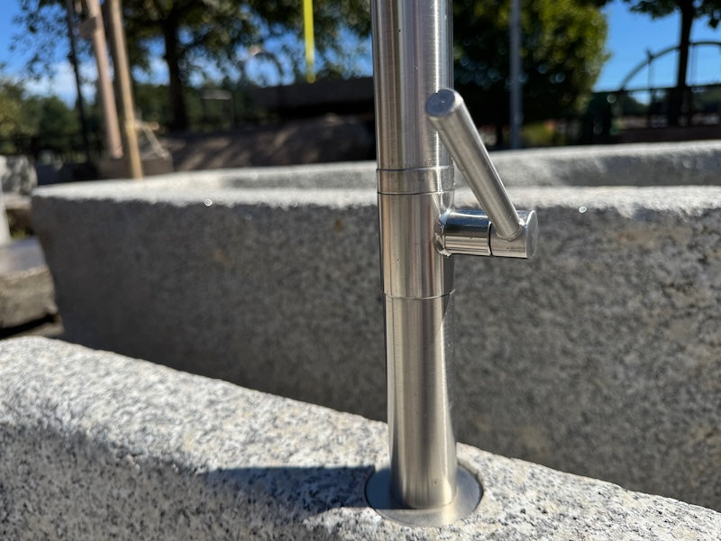 Steinbrunnen outdoor