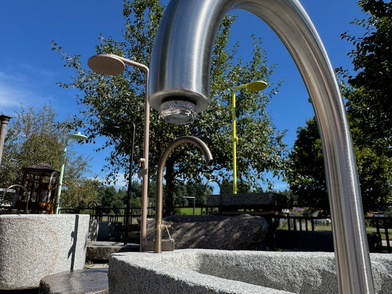 Steinbrunnen outdoor