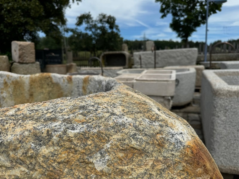 Findlingsbrunnen Bayern