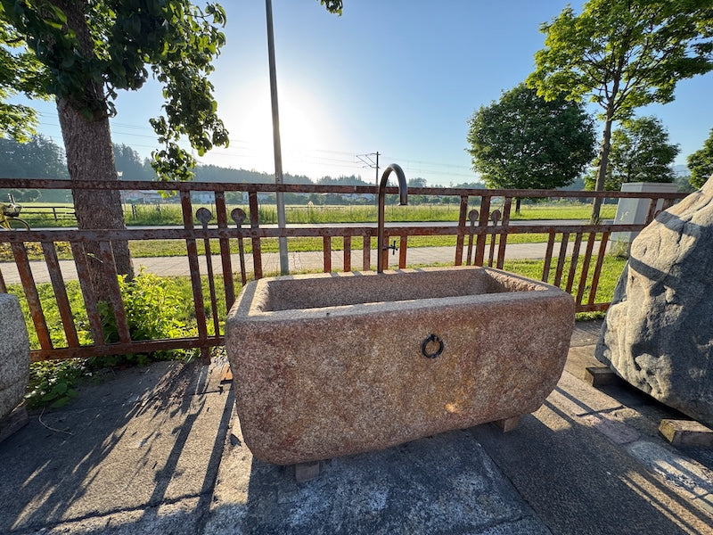 Steinbrunnen Antik