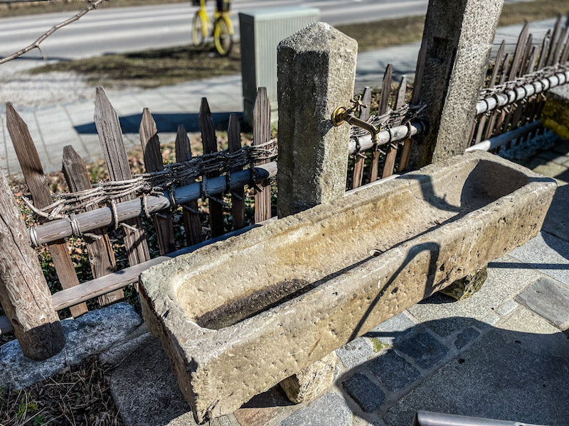 Wasserbrunnen Garten mit Wassereinlauf