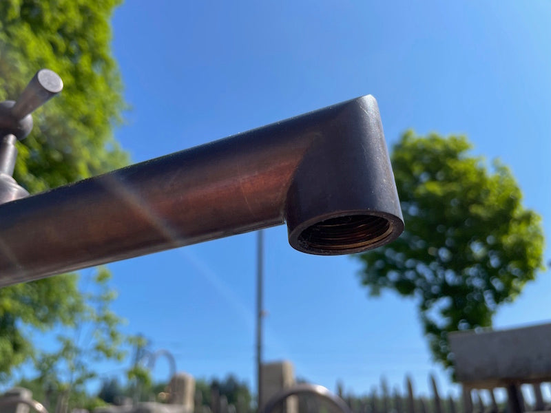 Messingwassereinlauf Findlingsbrunnen