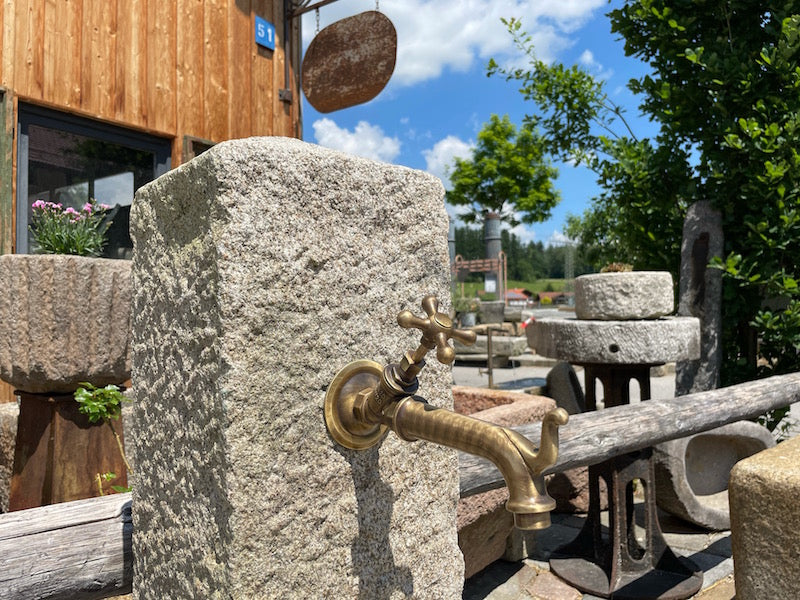 Wasserhahn Wandmontage Garten
