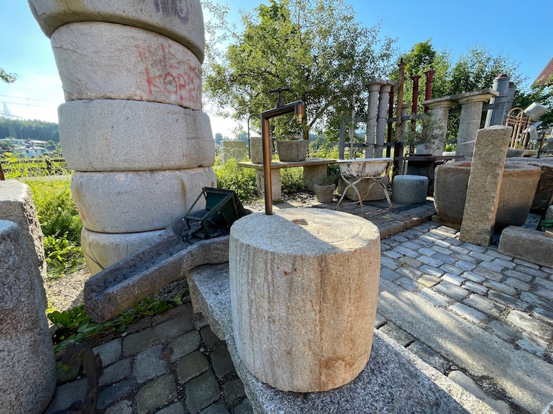 Wasserstelle Garten aus Granit