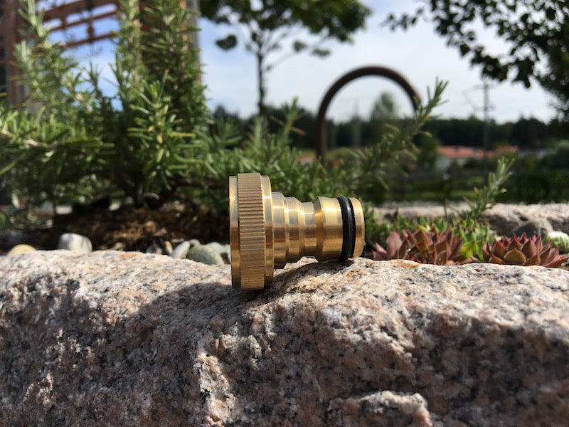 Messing Adapter mit Innengewinde Seitenansicht