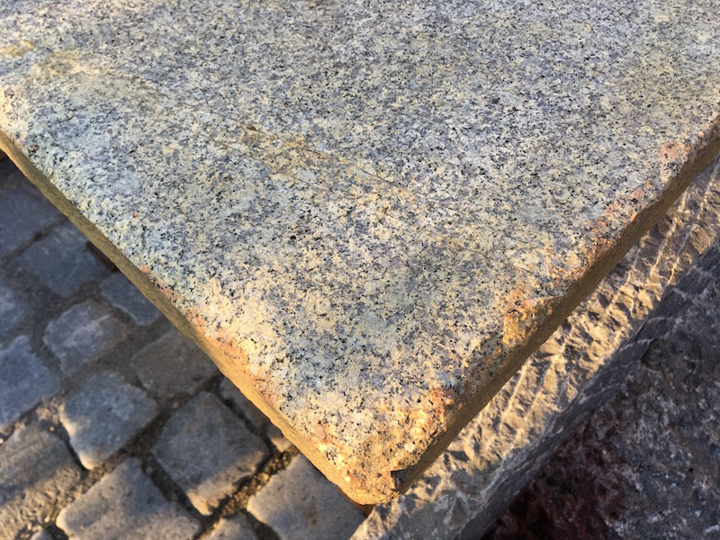 Granittisch Garten Detail Kanten