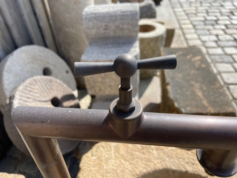 Alter Brunnen aus Sandstein