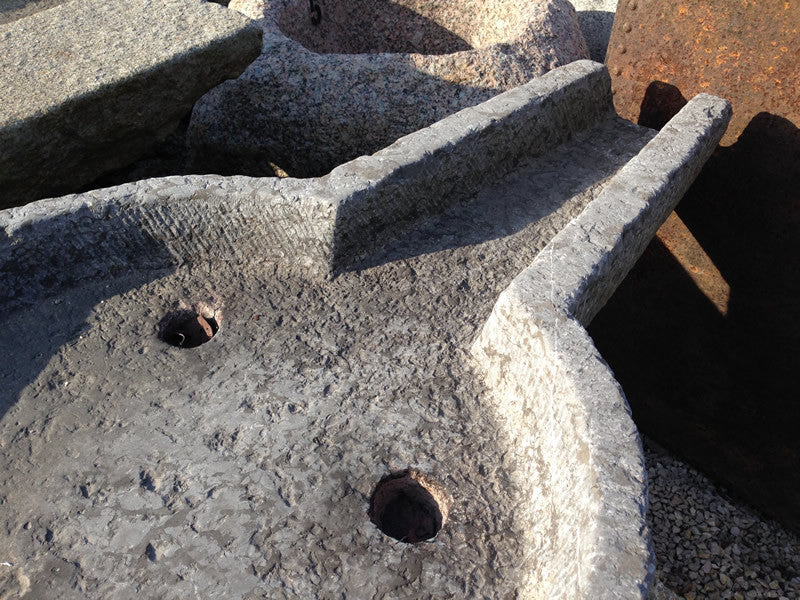 Brunneneinlauf aus Stein