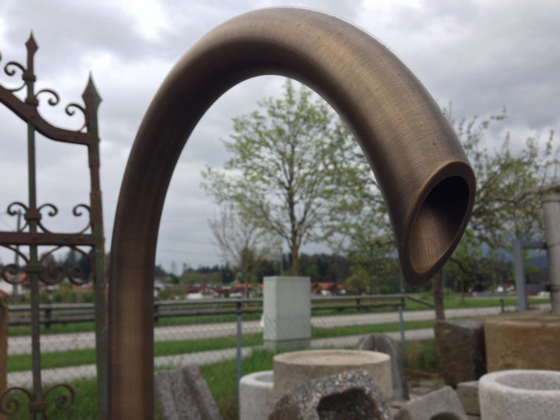 Wassereinlauf Steinbrunnen