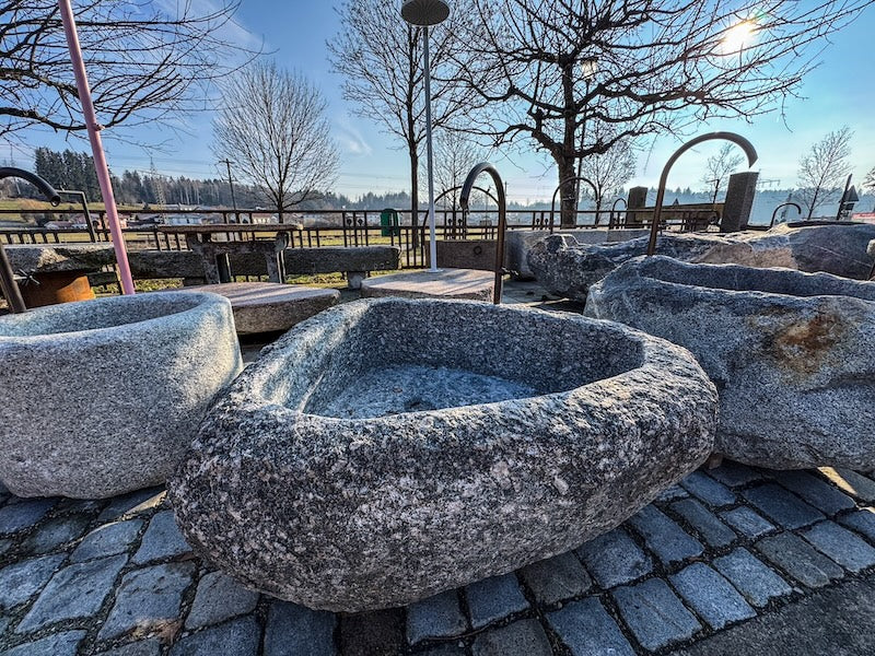 Gartenbrunnen aus Naturstein