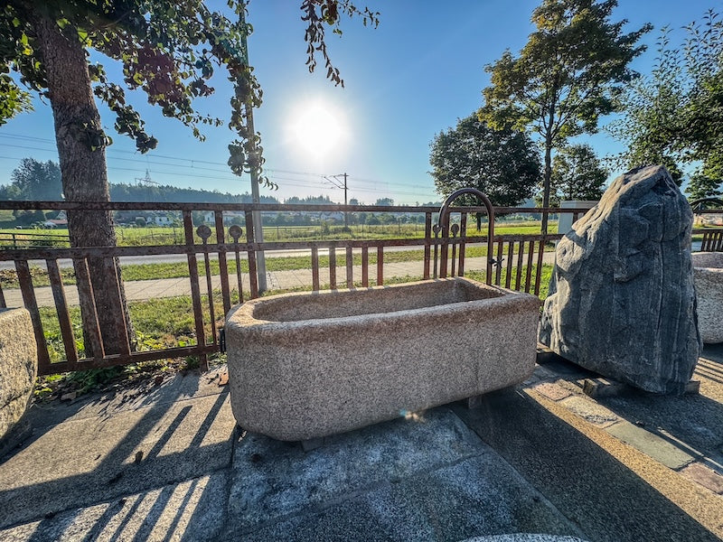Steinbrunnen Antik