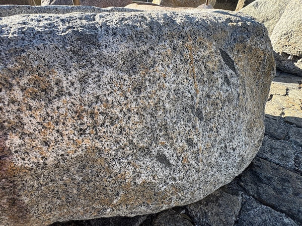 Findlingsbrunnen Größ