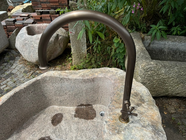 Der Sprudelnde Gartenbrunnen Mit Wasserhahn Eine Oase Der Erfrischung Fur Ihren Auenbereich