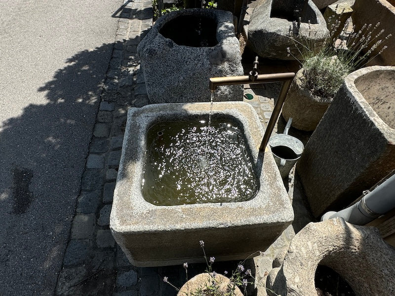 Granitbrunnen quadrat