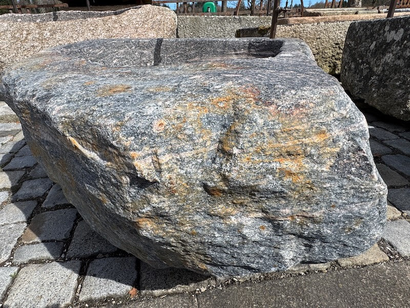 Findlingsbrunnen XL
