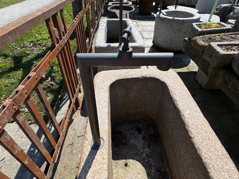 Alter Brunnen klein