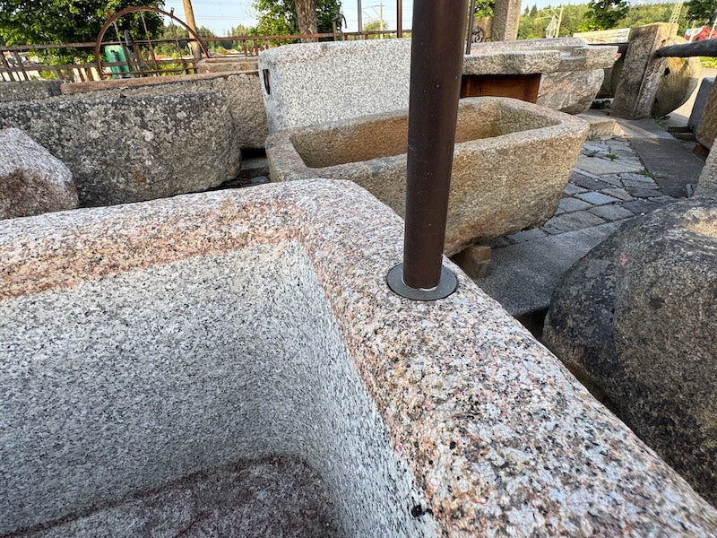 Granitbrunnen groß rechteckig